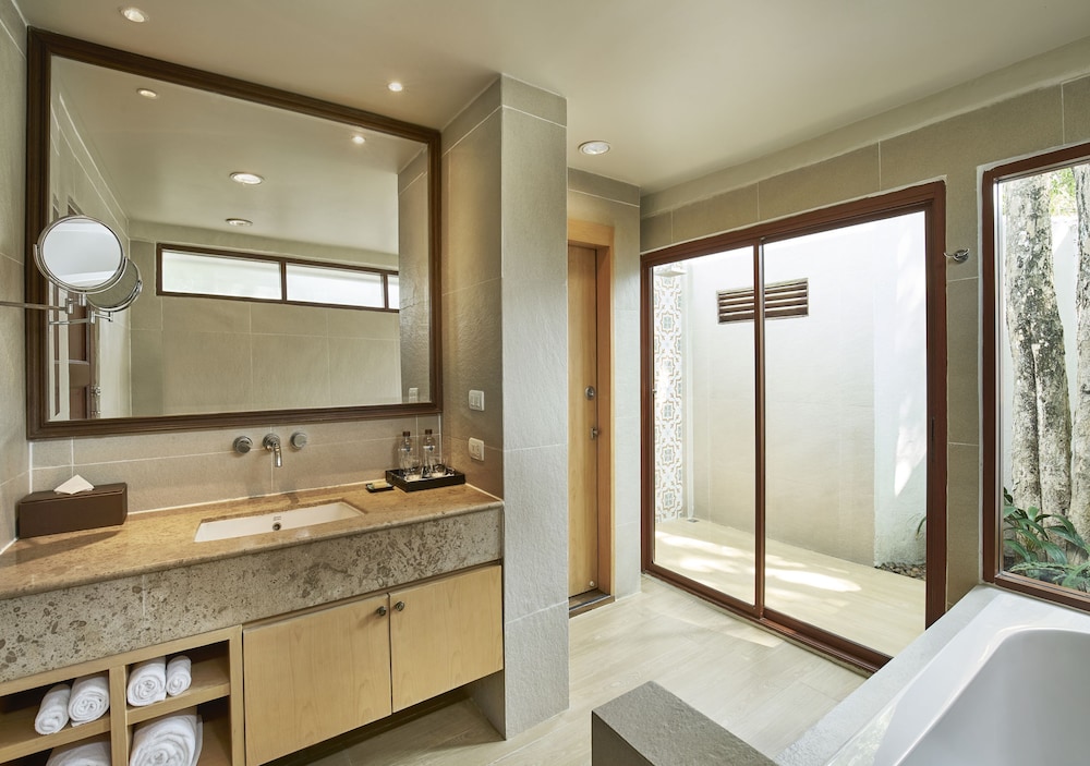 Sea Sand Sun Resort And Villas 48/50