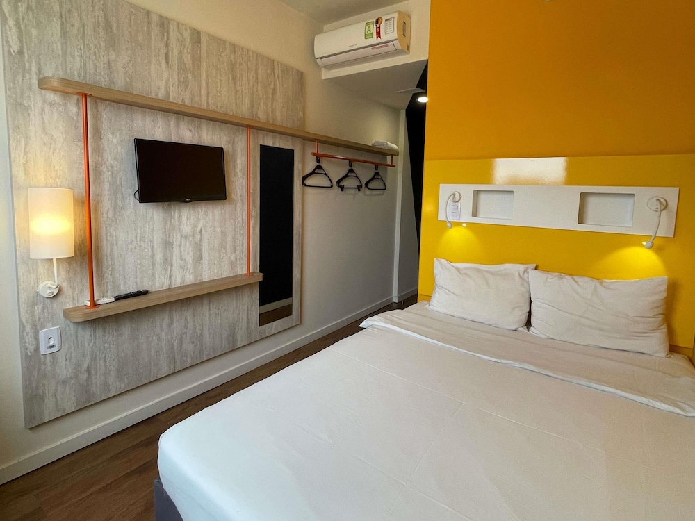 Ibis Budget Barbacena 24/60