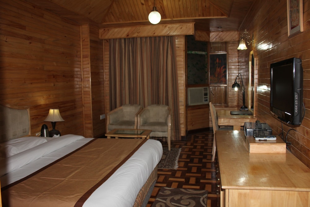 The Manali Inn 8/74