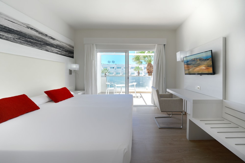 Aequora Lanzarote Suites 20/67