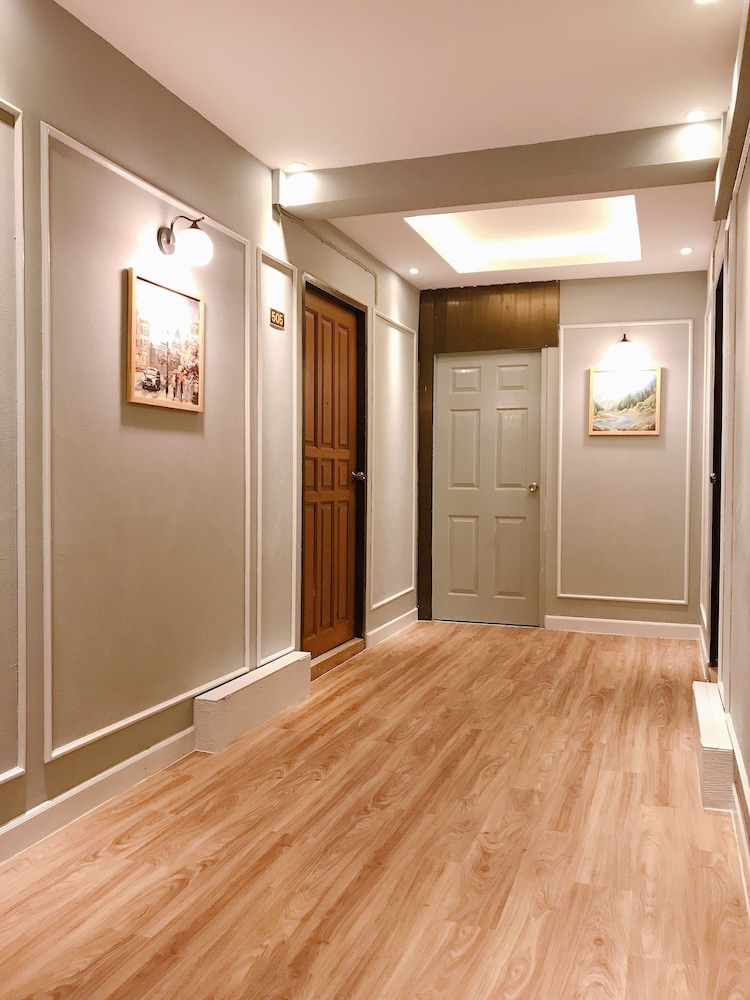 Penyos Residence 58/73