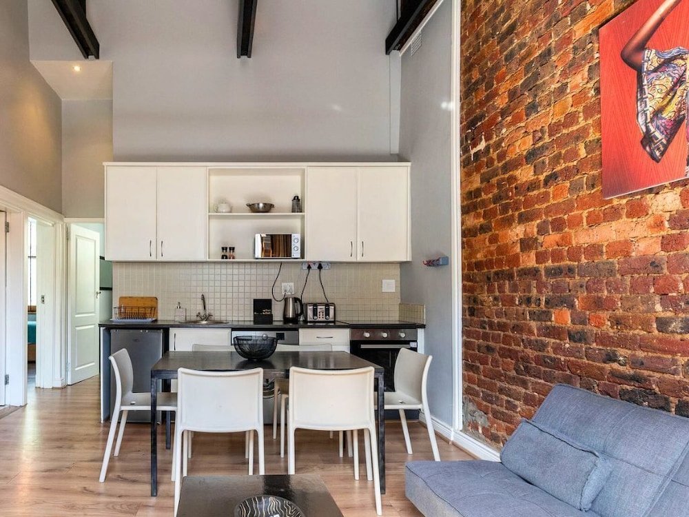 Long Street Boutique Hotel 59/71