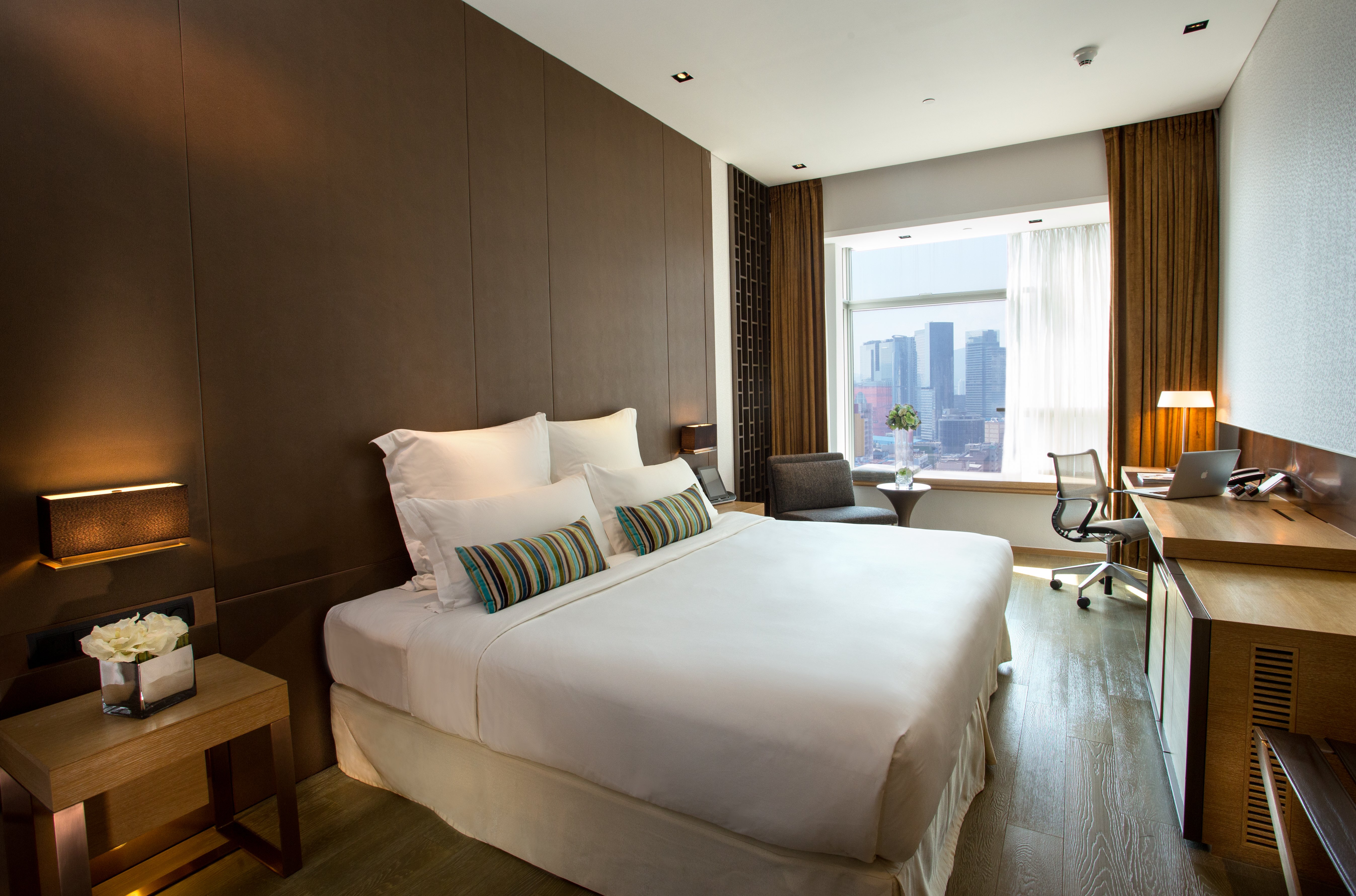 Nina Hotel Kowloon East 5/30