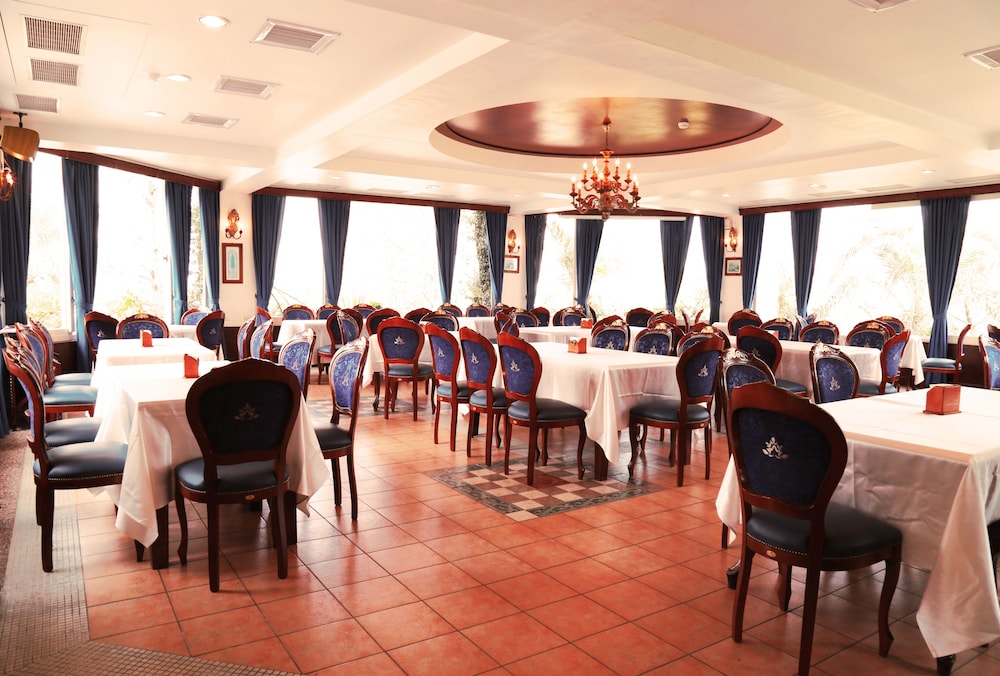 Shangrila Boutique Hotel 32/47