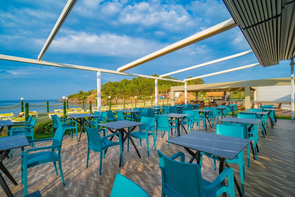 Karya Family Resort 74/88