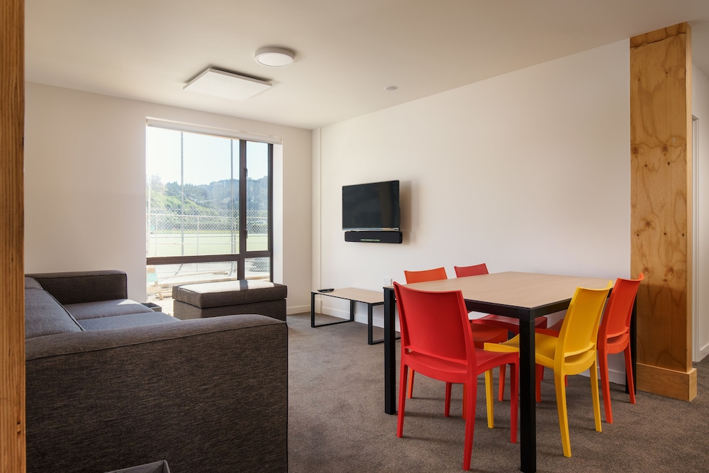 Campus Summer Stays - Otago Village 40/50