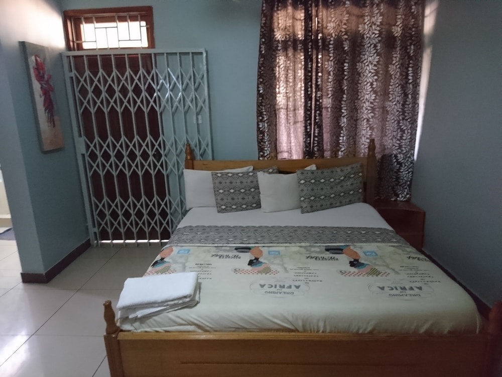 The Golden Apple Guest House 34/74