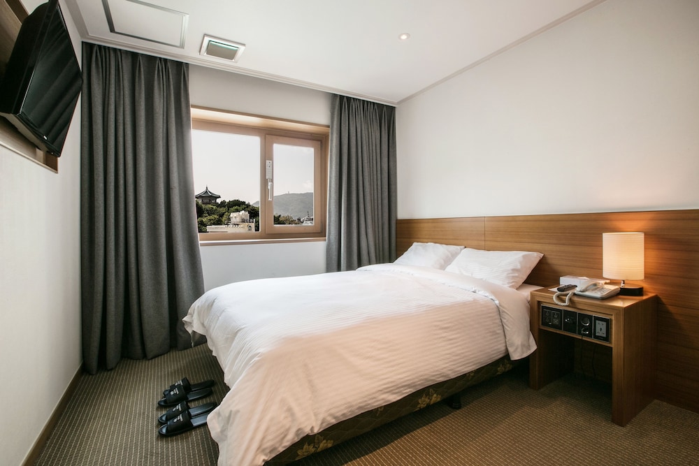 Busan Tourist Hotel 18/60