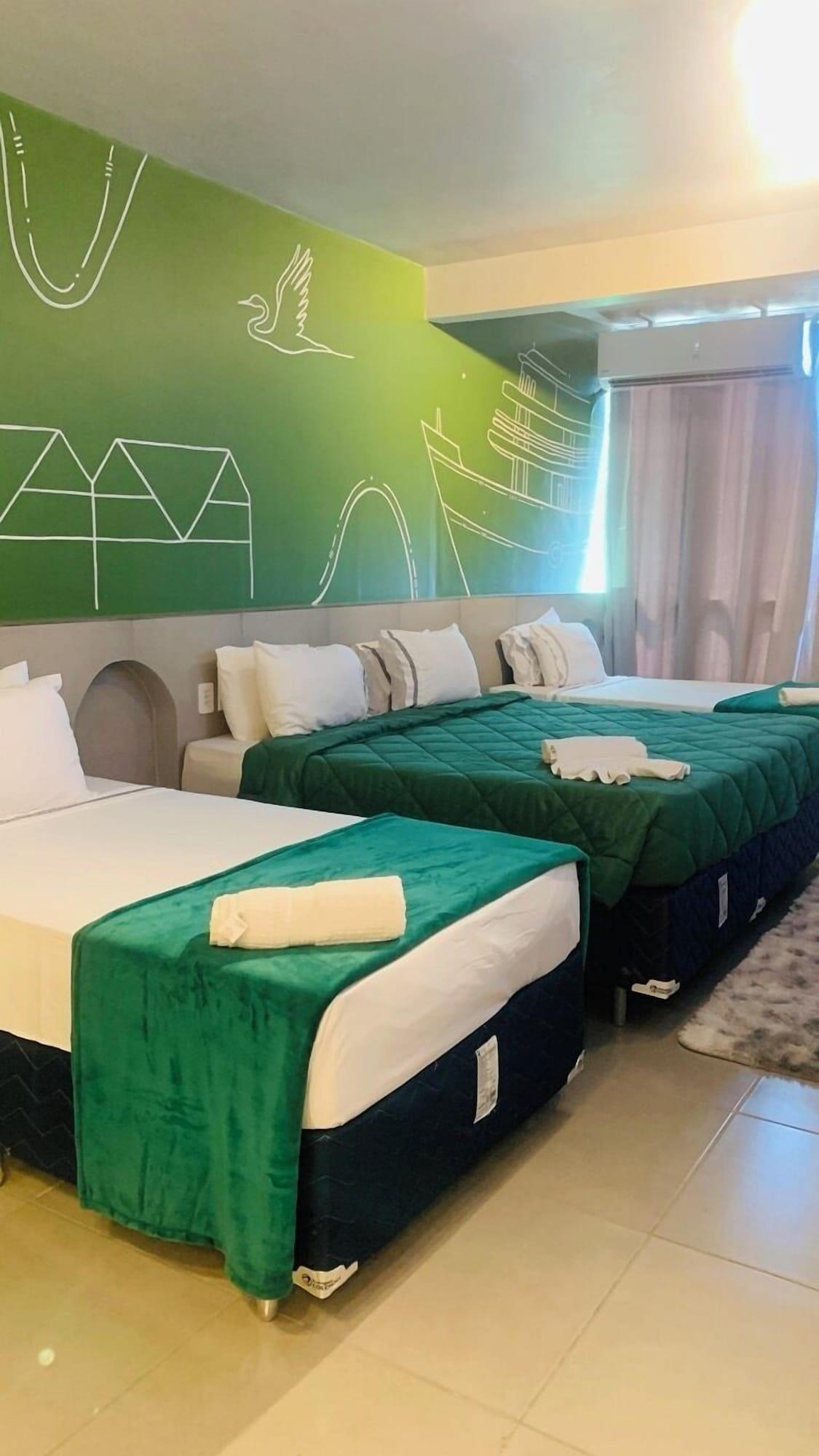 جناح عائلي، Barrudada Tropical Hotel 4/10