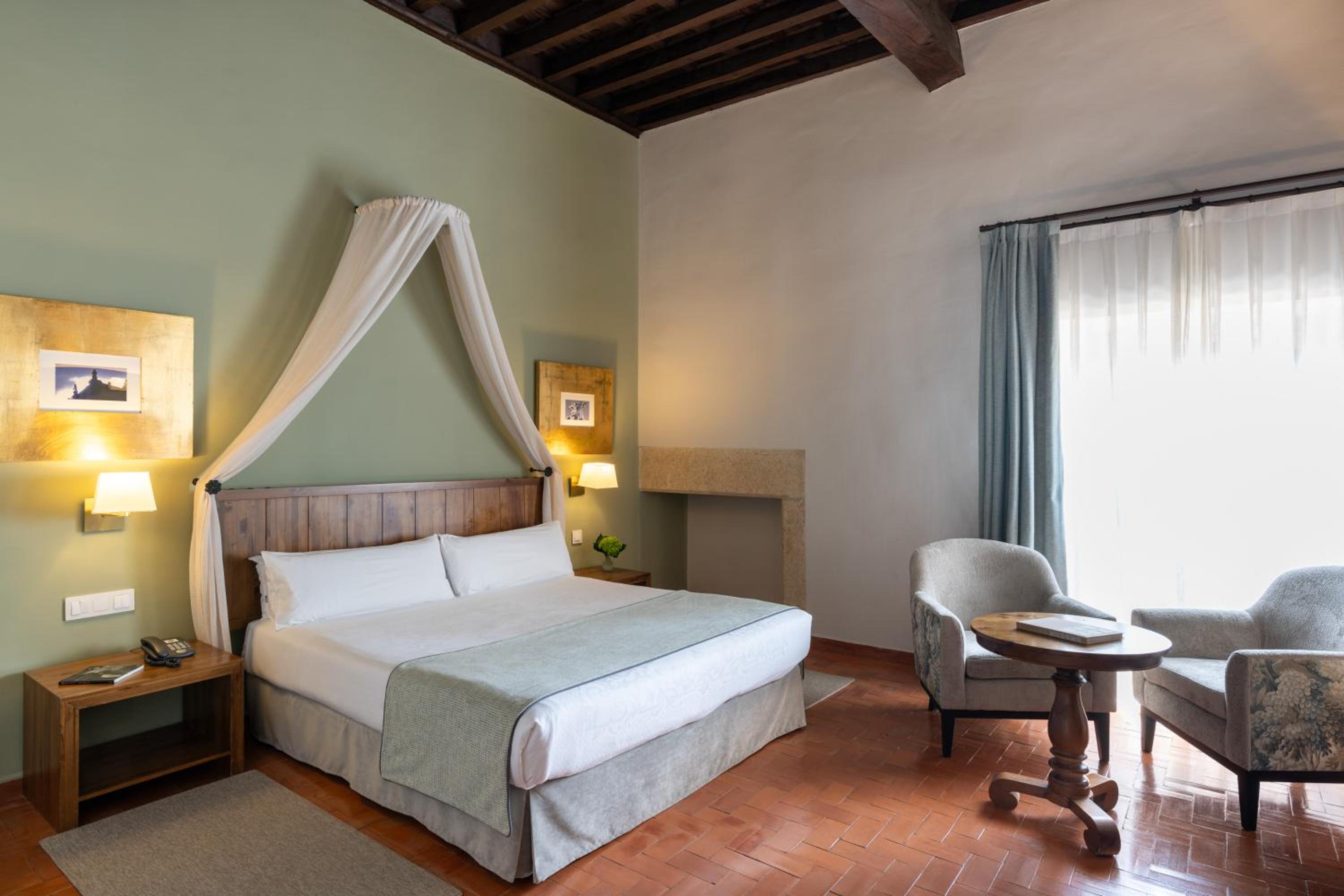 Room, Twin Beds, with Extra Bed