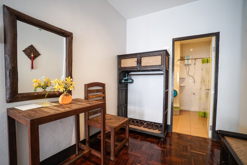 Kamala S Boutique Guesthouse 57/67