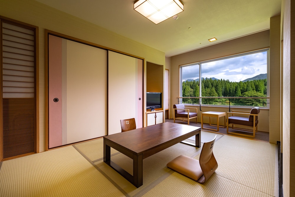 Japanese, 3 Futon Beds