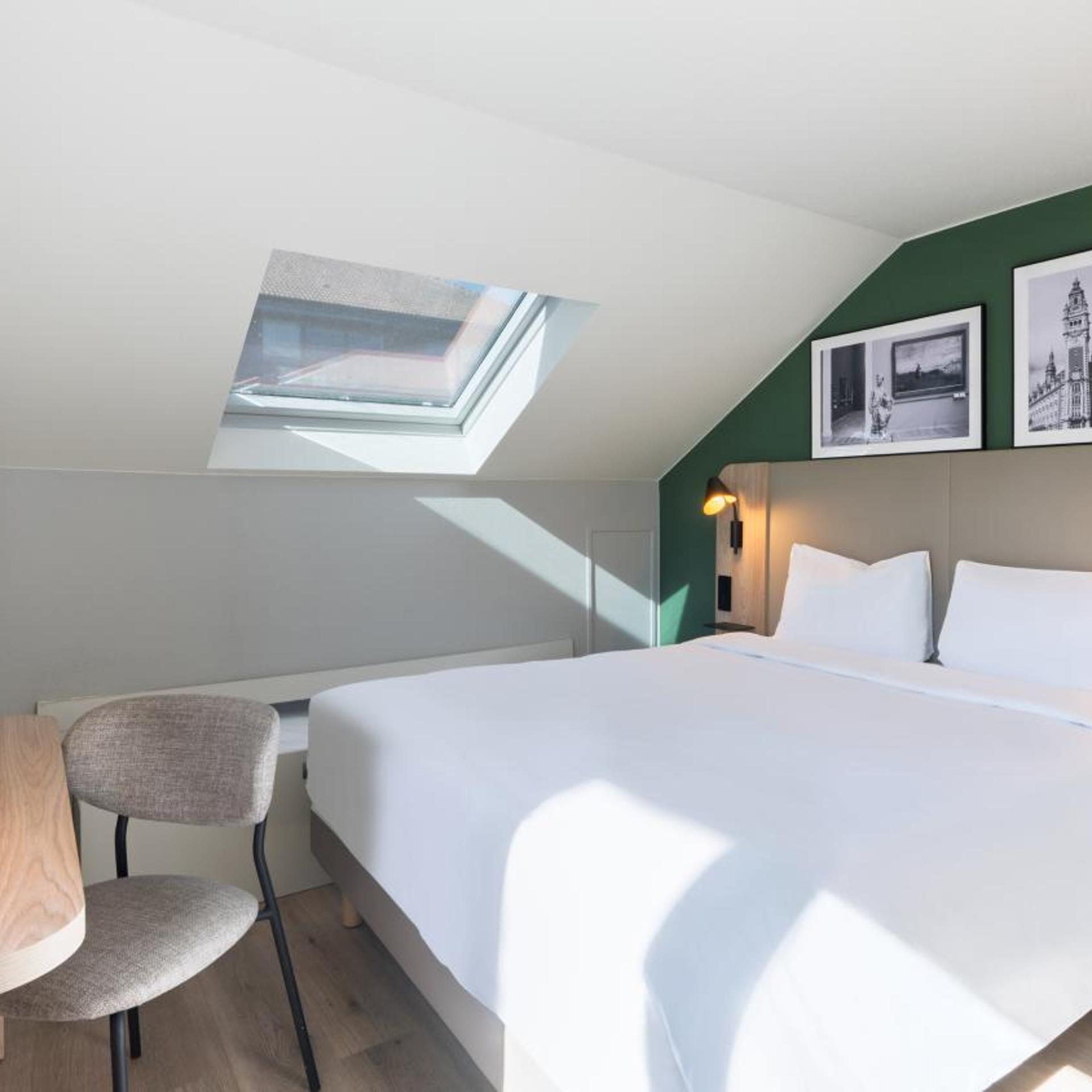 Standard, 3 Beds, Queen Bed