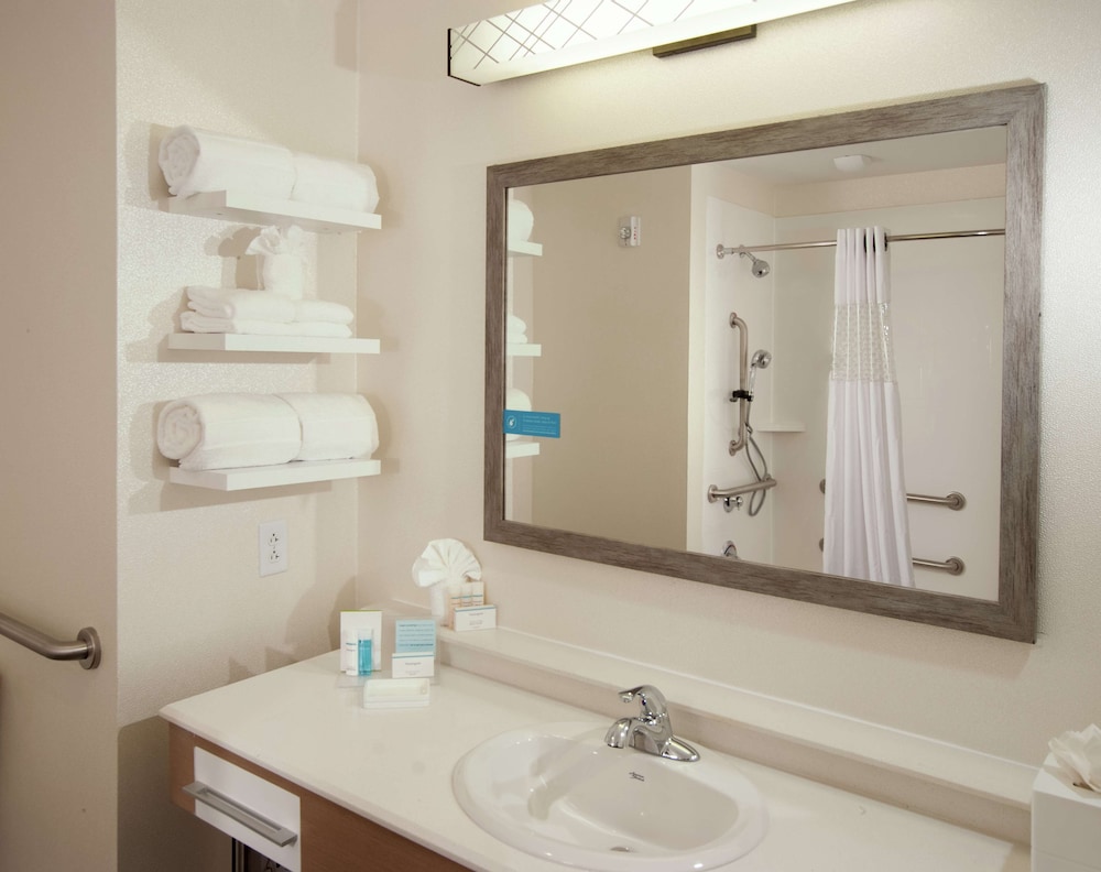 Hampton Inn And Suites Augusta Washington Road I 20 Ga 17/53