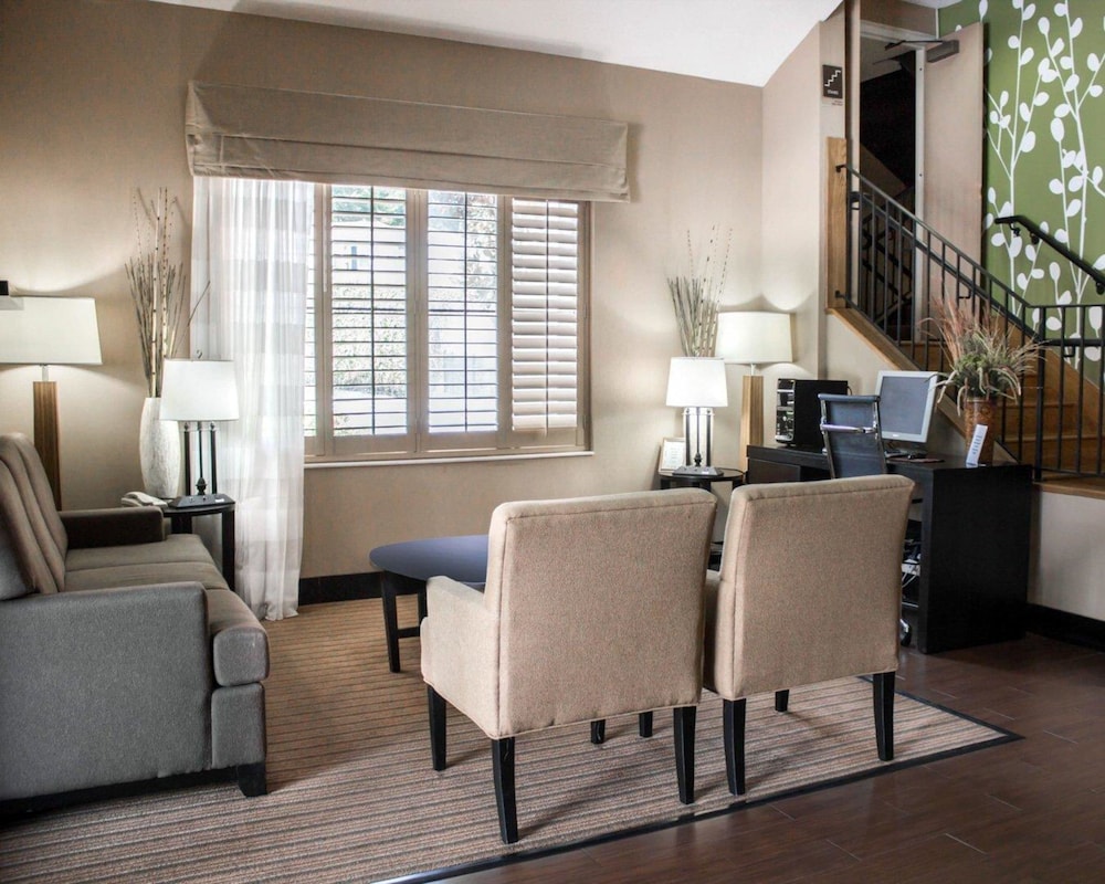 Sleep Inn & Suites Columbus - State University Area 17/27