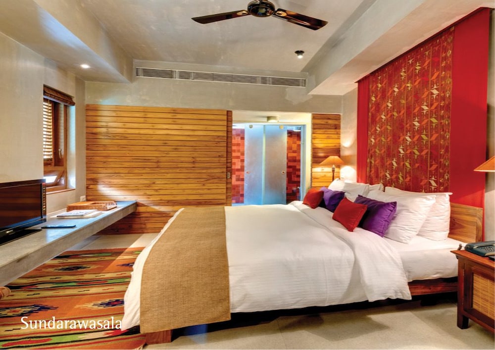 Taj Ganga Kutir Resort & Spa, Raichak 10/50