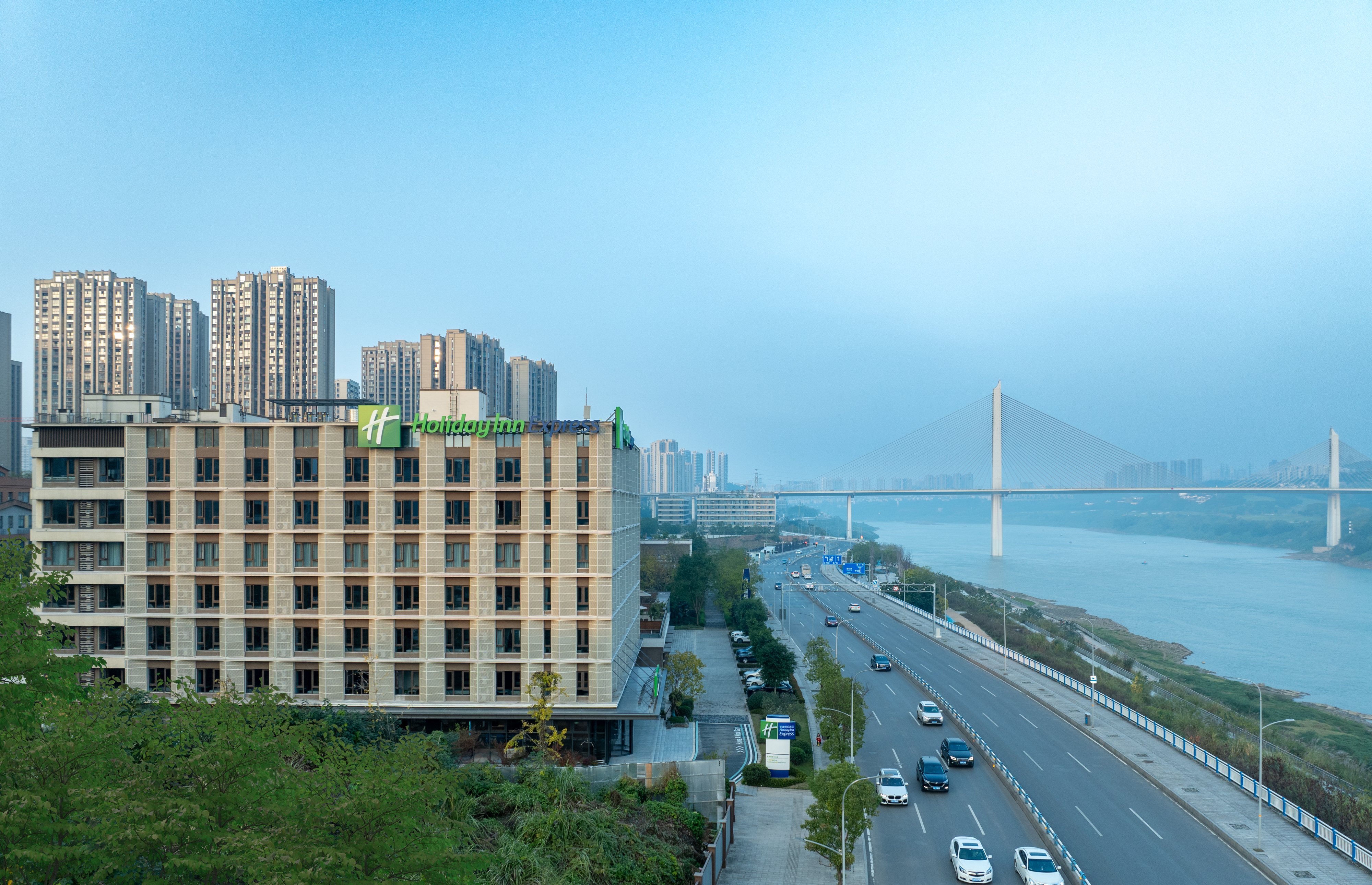 Holiday Inn Express Chongqing Ciqikou Ancient Town 5/50