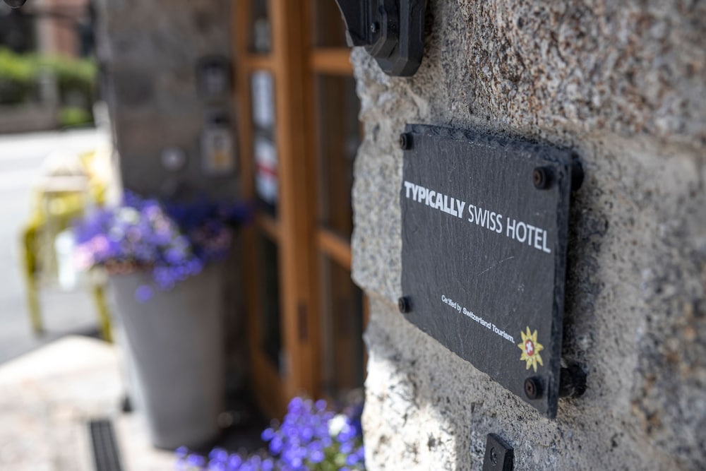 Hotel Rosatsch 18/49