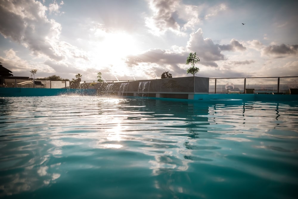 Eleton Resort Spa 71/74