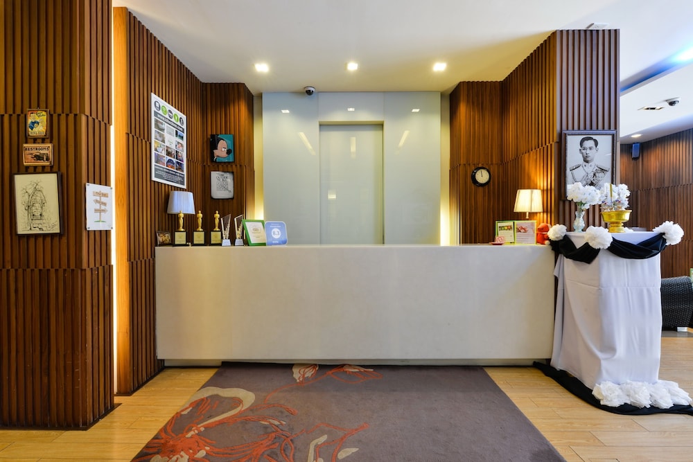 Lobby at iCheck inn Gems Silom, BANGKOK