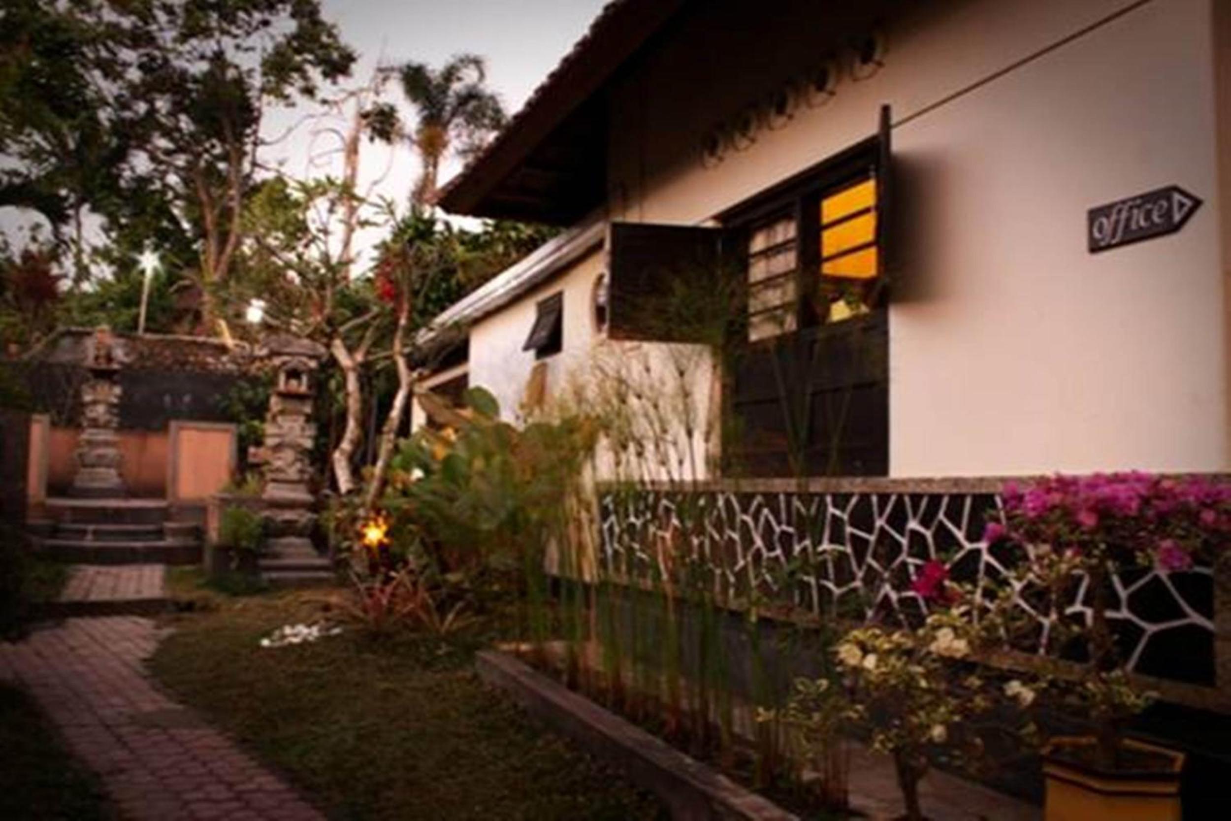 Guru Ratna Homestay 20/23