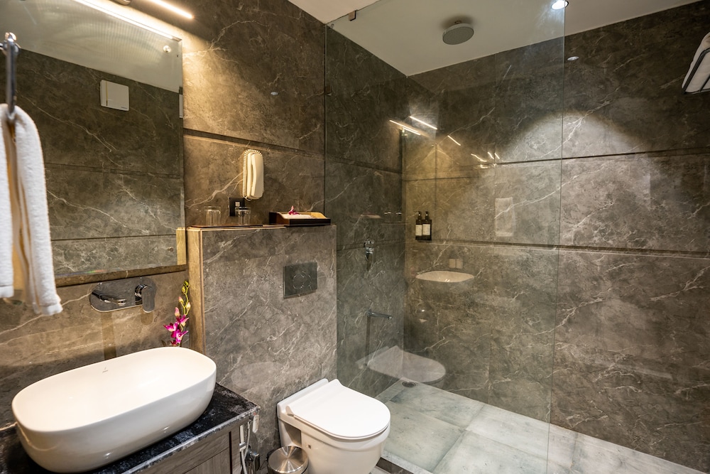 Regenta Place Raaj Agra 22/26
