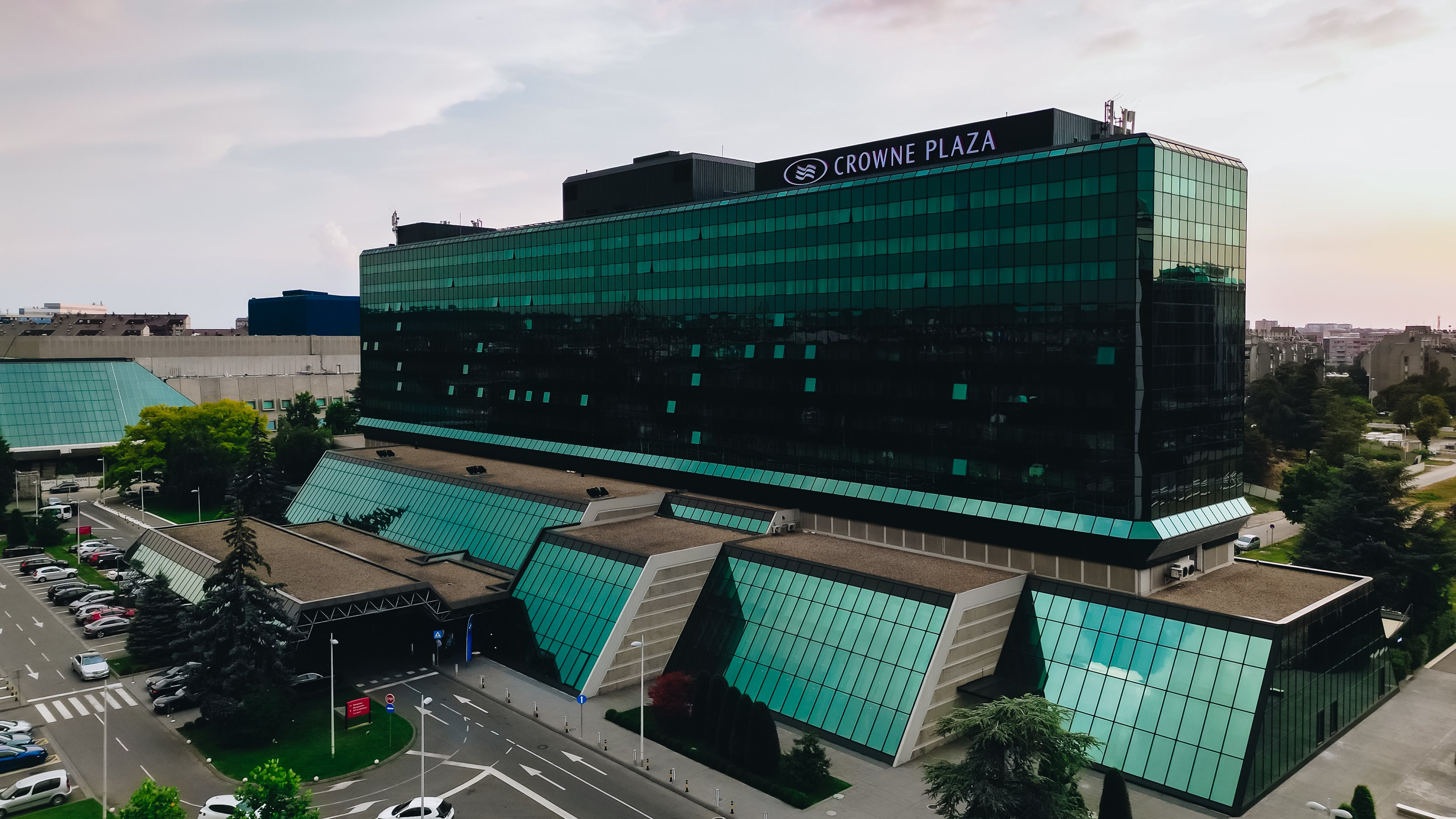 Crowne Plaza Belgrade 1/85