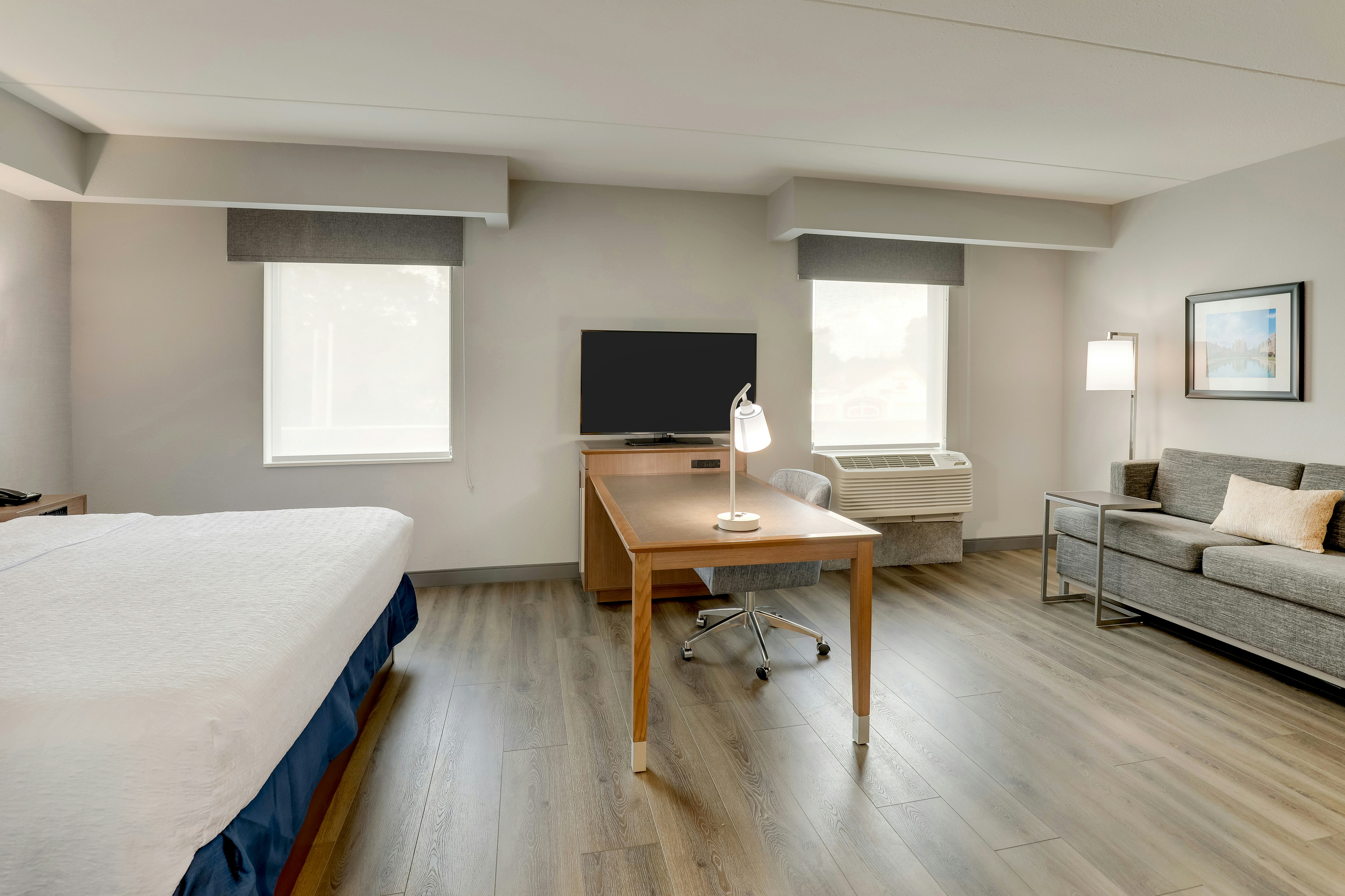 استوديو بسرير كينج، Hampton Inn & Suites Rome 6/10
