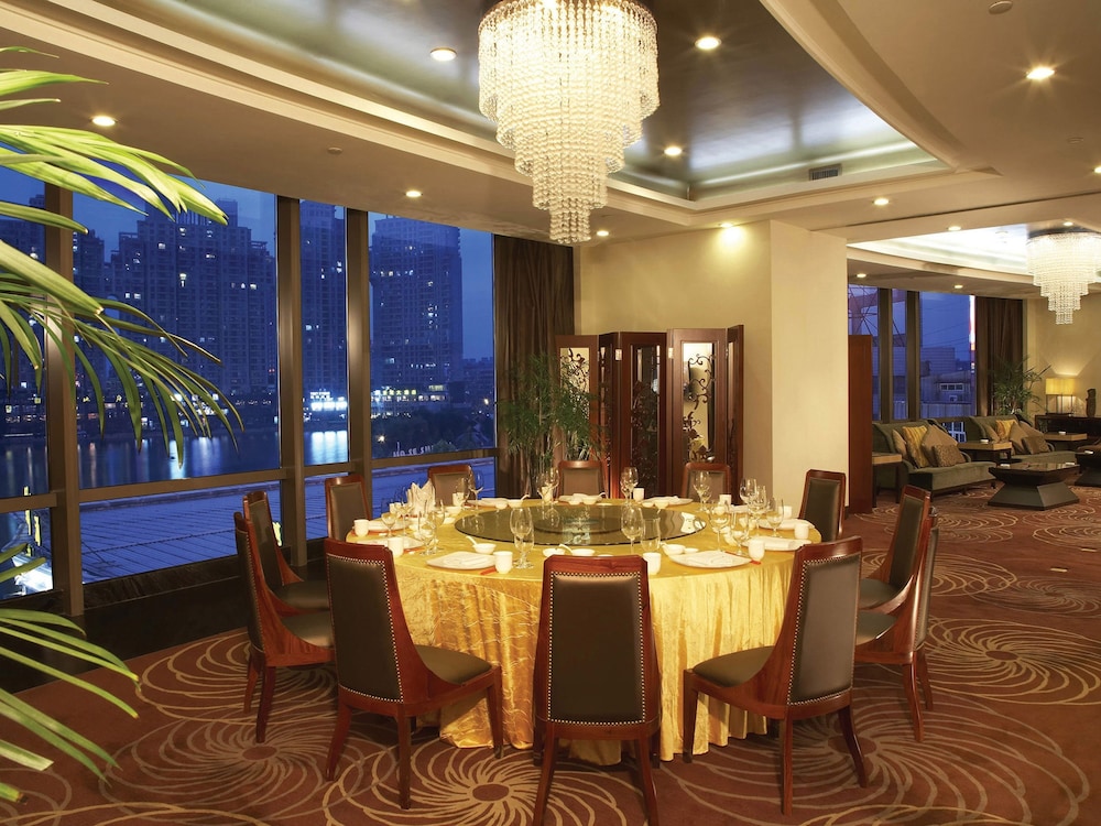 Wuhan Jin Jiang International Hotel 37/56