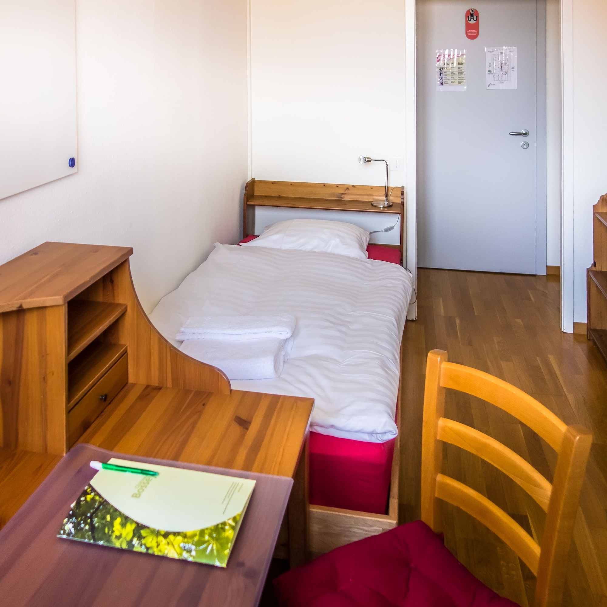 Basic, Petite, Single, Single Bed, Shared Bathroom, Annex