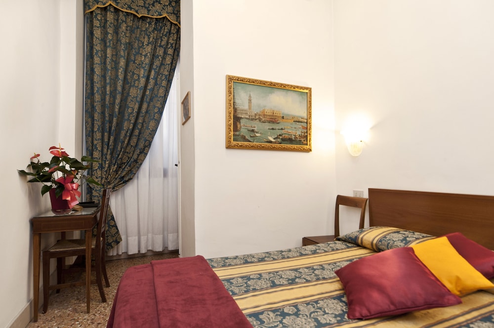 Hotel Alla Fava 43/62