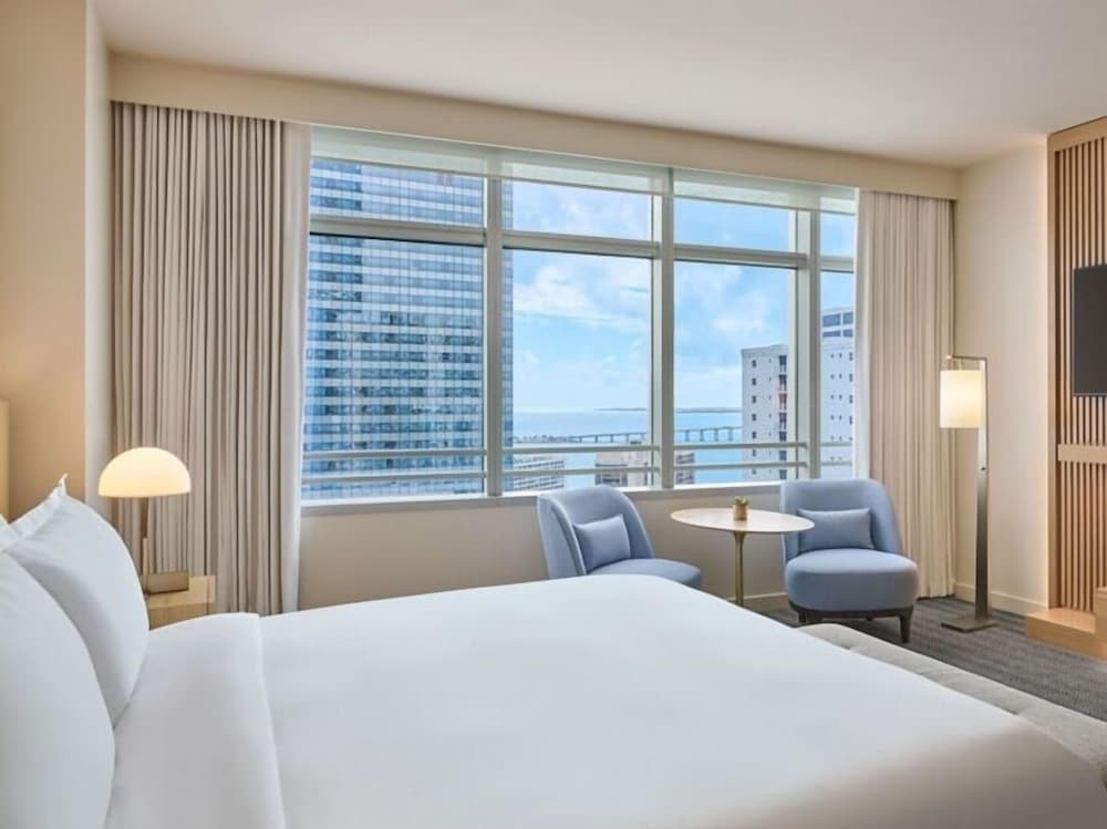 Standard, King Bed, Accessible