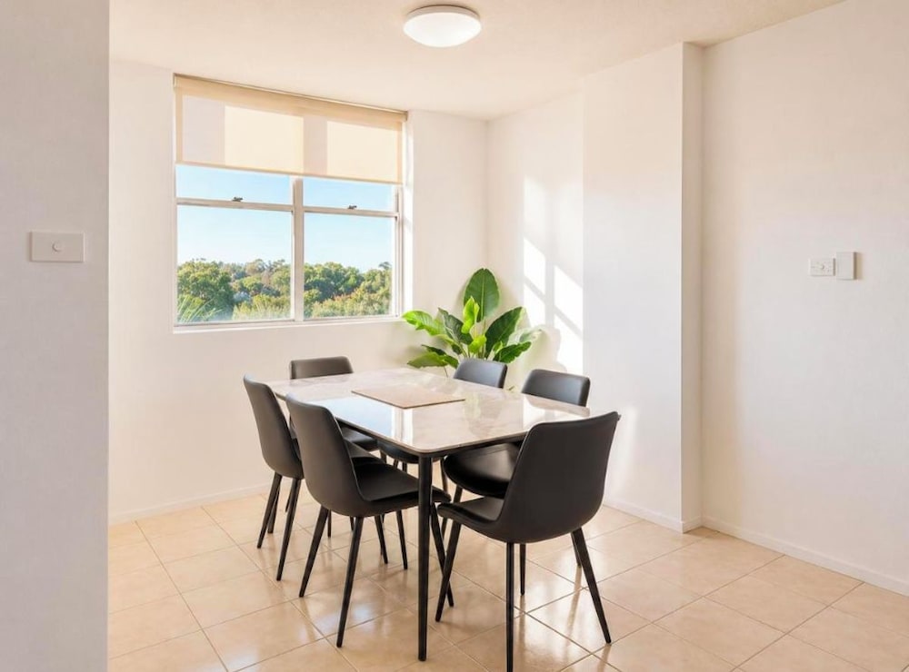 Tradewinds Apartments 35/50