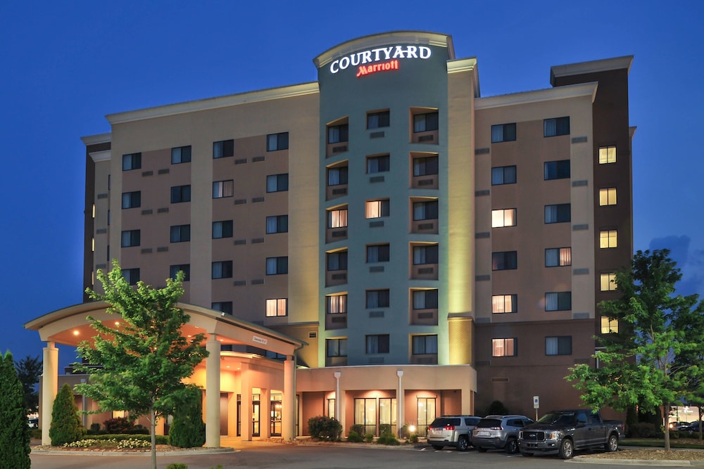 Courtyard Marriott Charlotte Concord 3/37