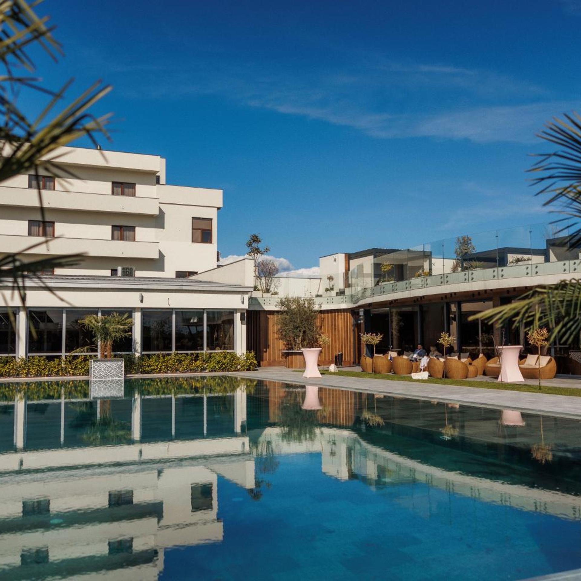 HOTEL ROMANITA 53/56