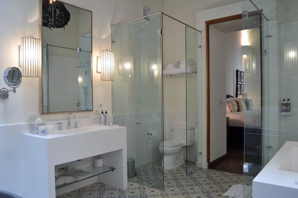 Hotel Casa Blanca 7 67/68