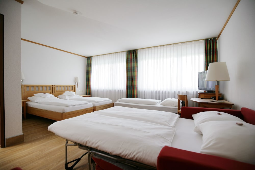 Badhotel Restaurant Stauferland 14/75