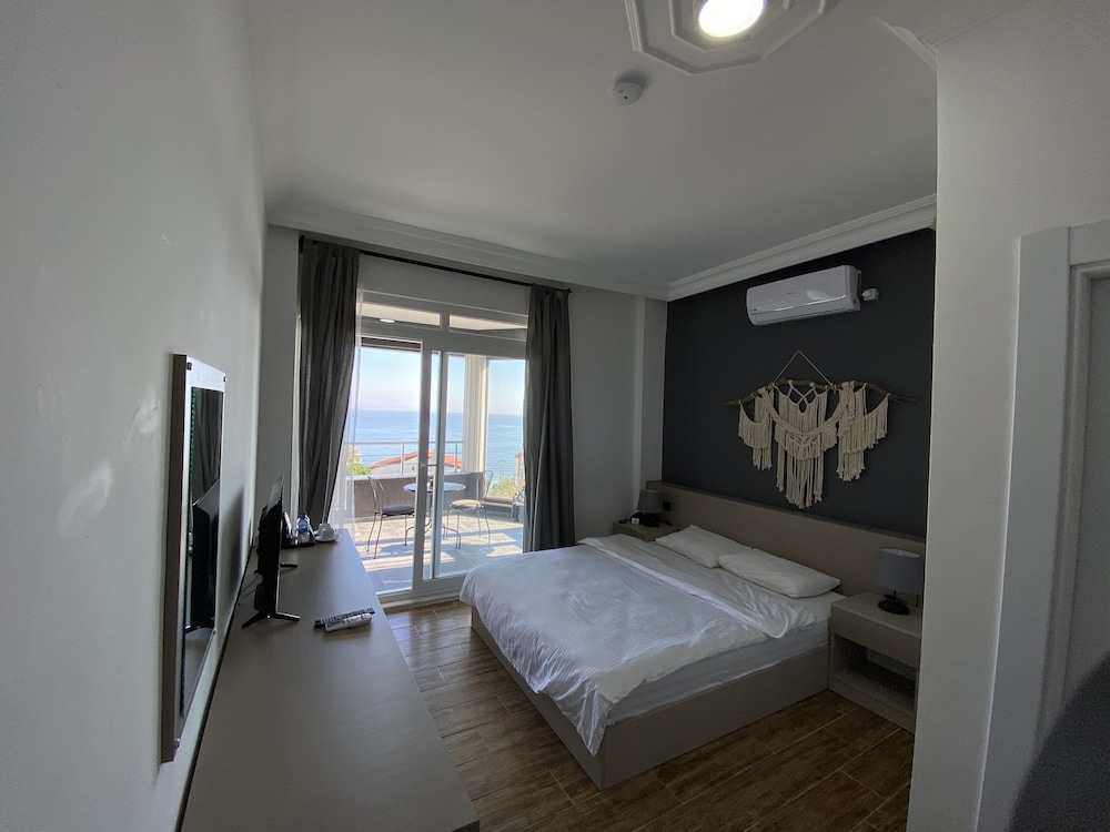 No 57 Suites 17/50