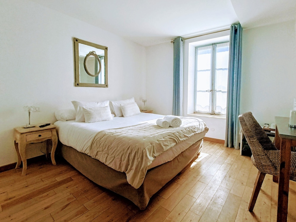 Les Chambres De La Renaissance 7/50