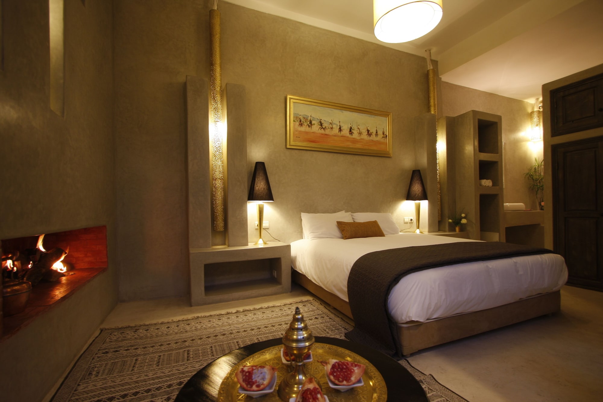 DELUXE, SUITE