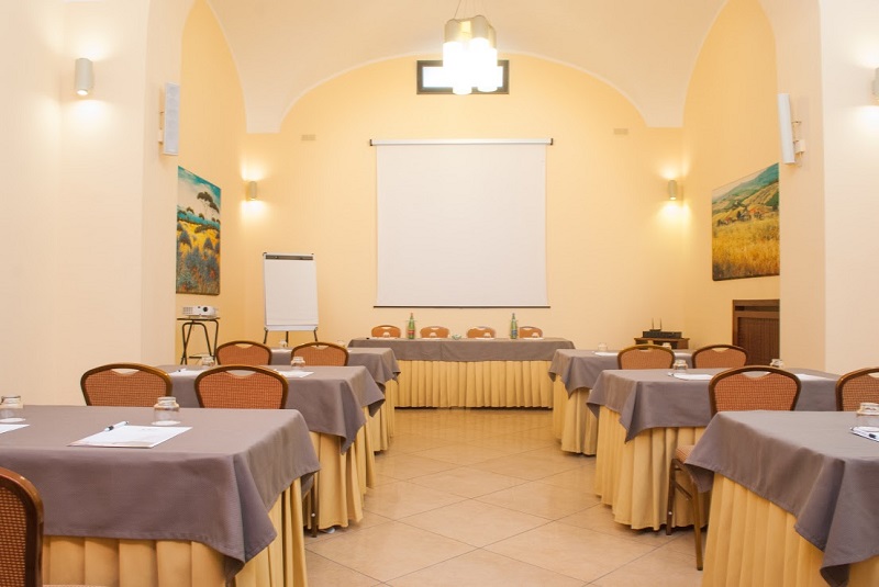 Le Cheminee Business Hotel 48/56