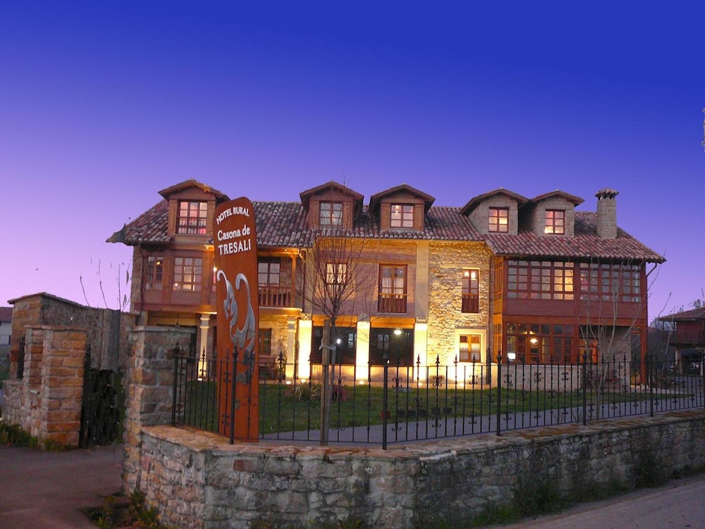 Rural La Casona De Tresali 1/50