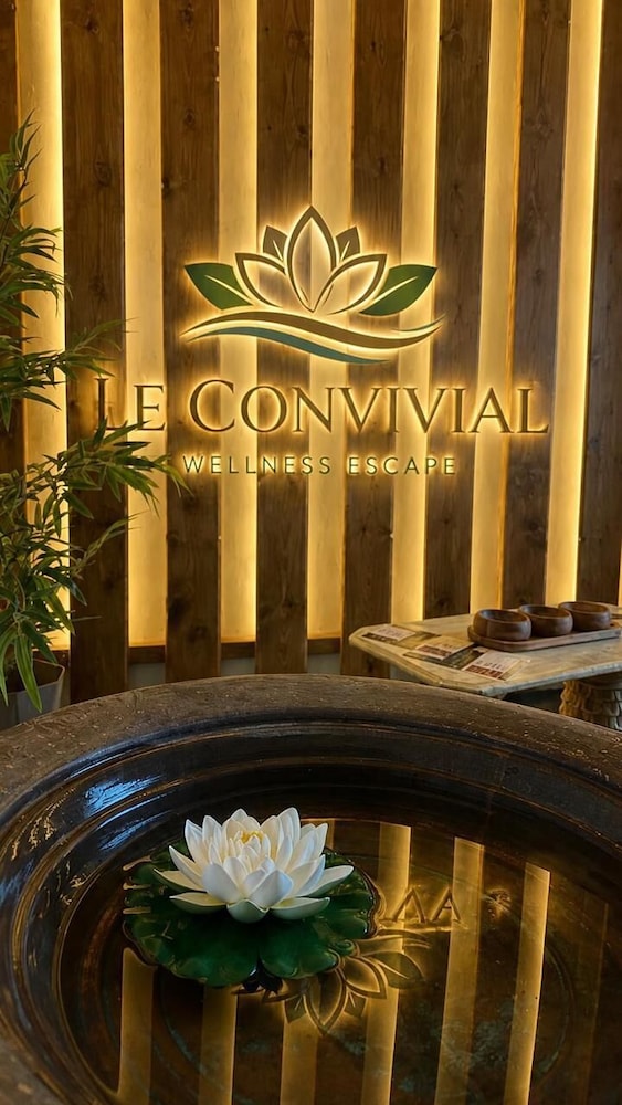 Le Convivial Luxury Suites & Spa 20/45