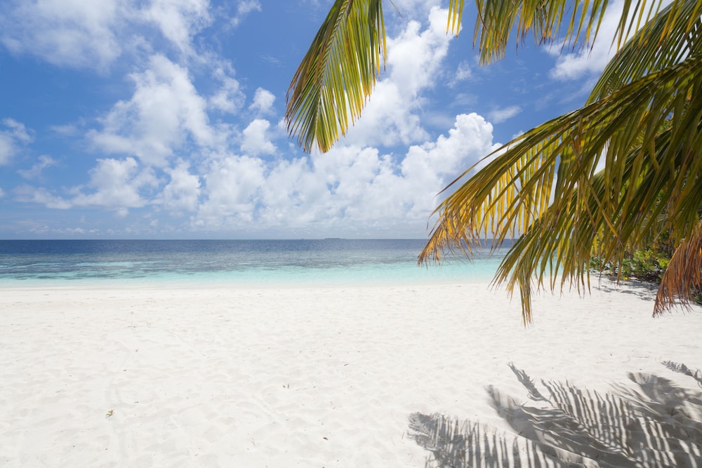Sandies Bathala Maldives 58/71