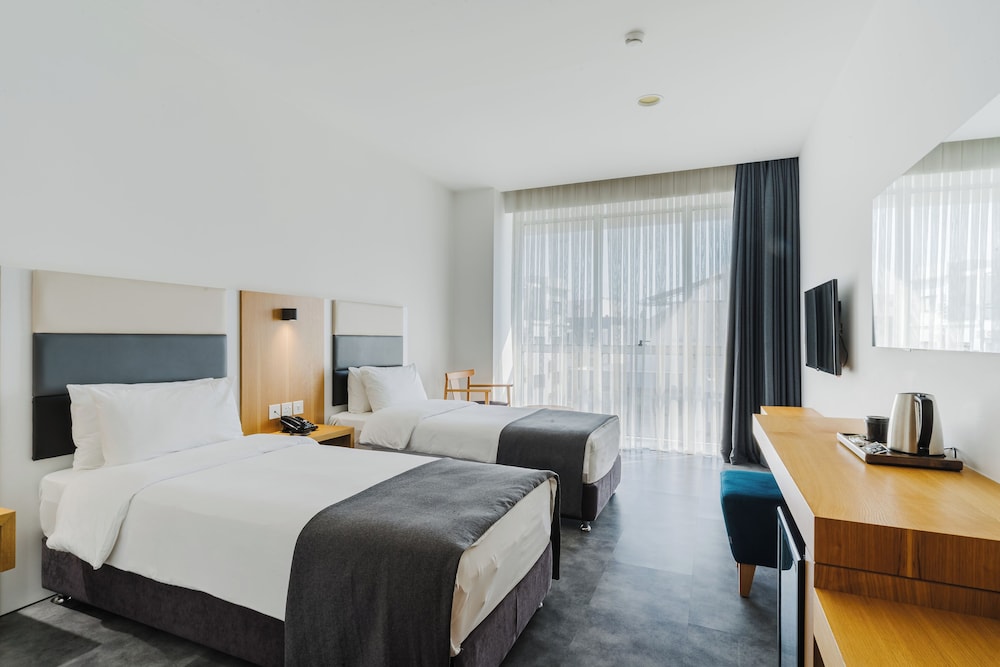 Ingate Hotel 10/50