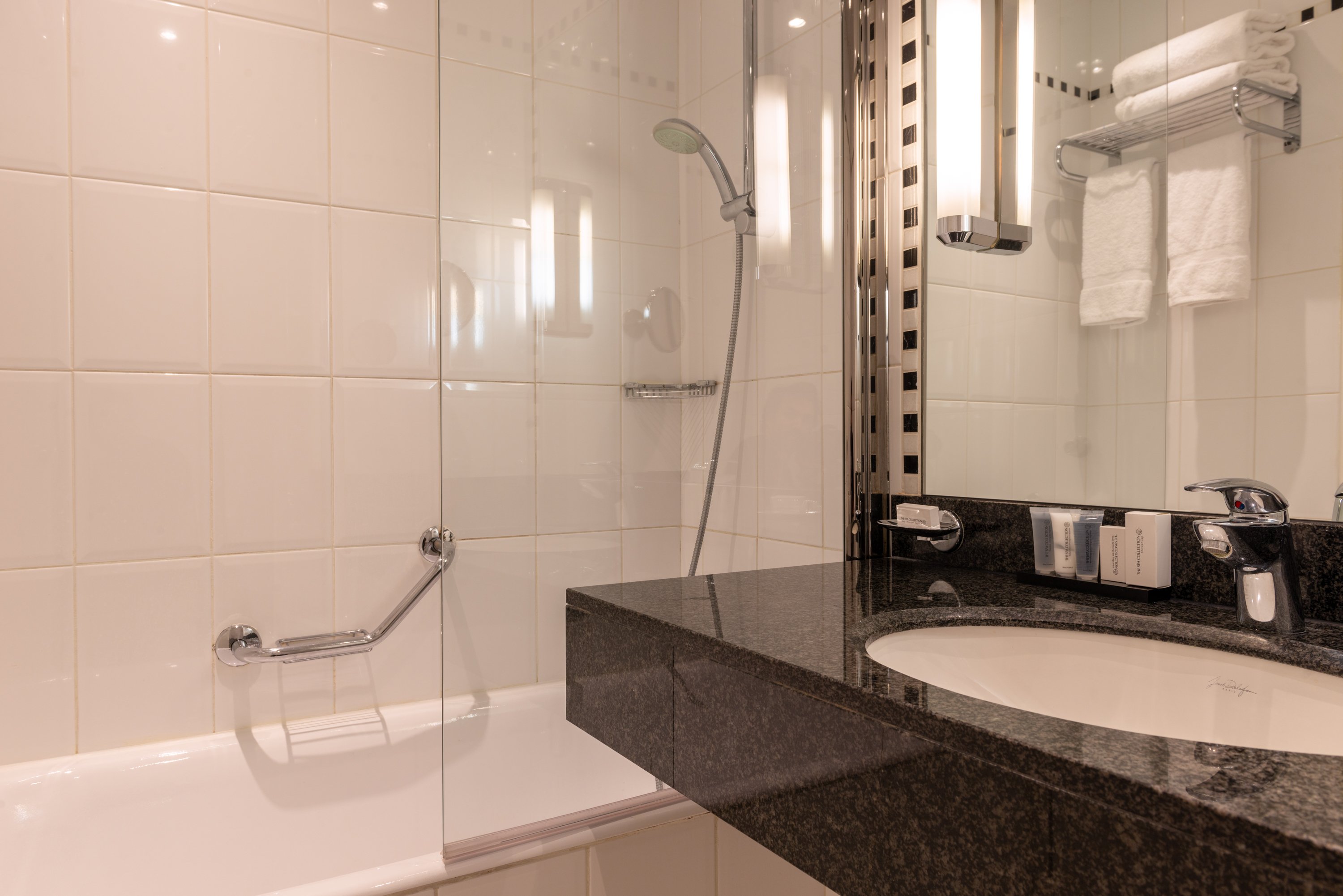 Crowne Plaza Paris Republique 74/76