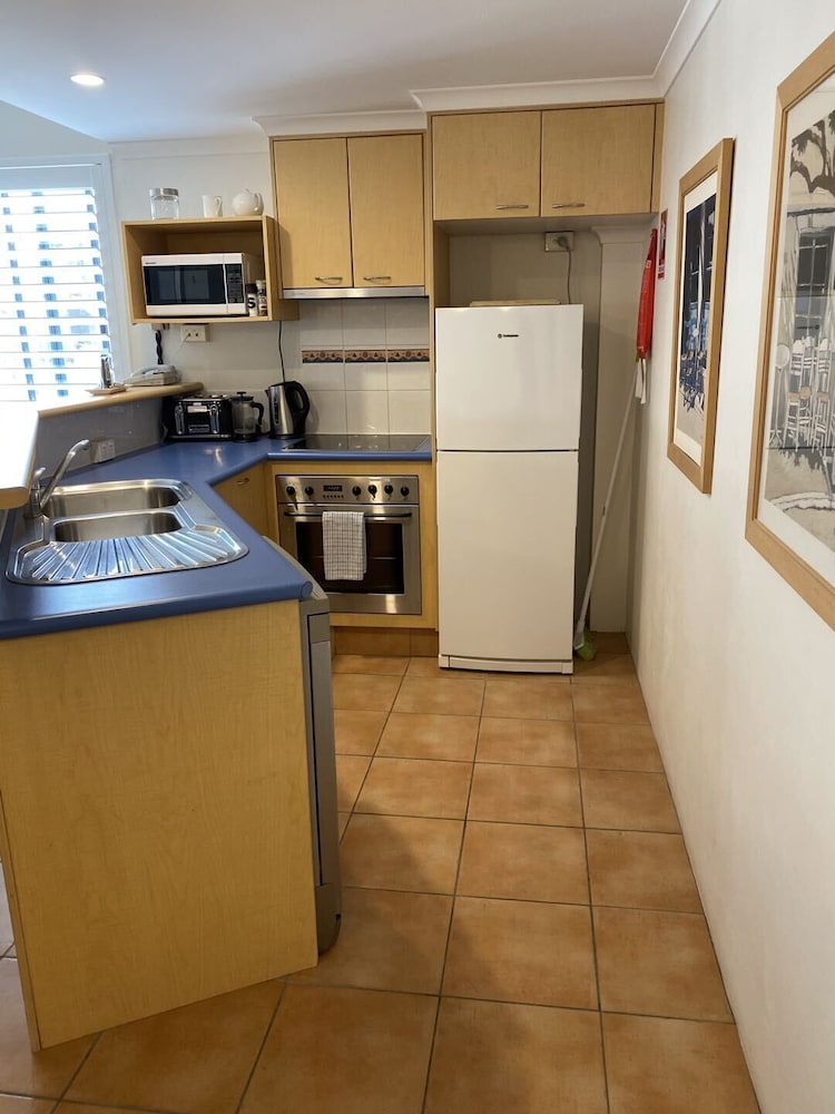 Byron Quarter Holiday Apartments 12/44