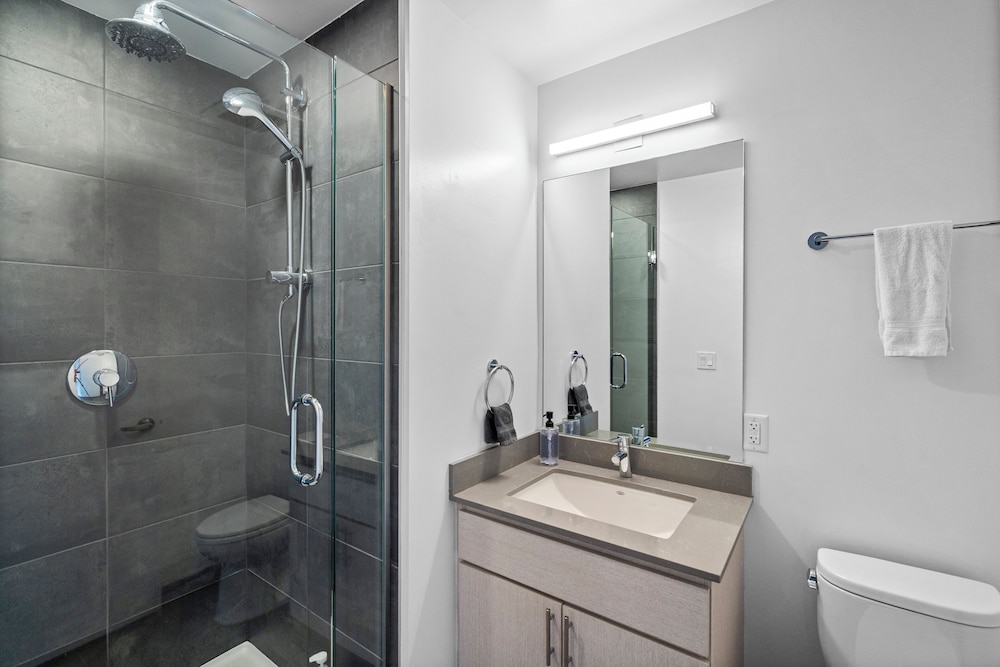 Premium Stay 2mins to PHX Convention Ctr 20/27