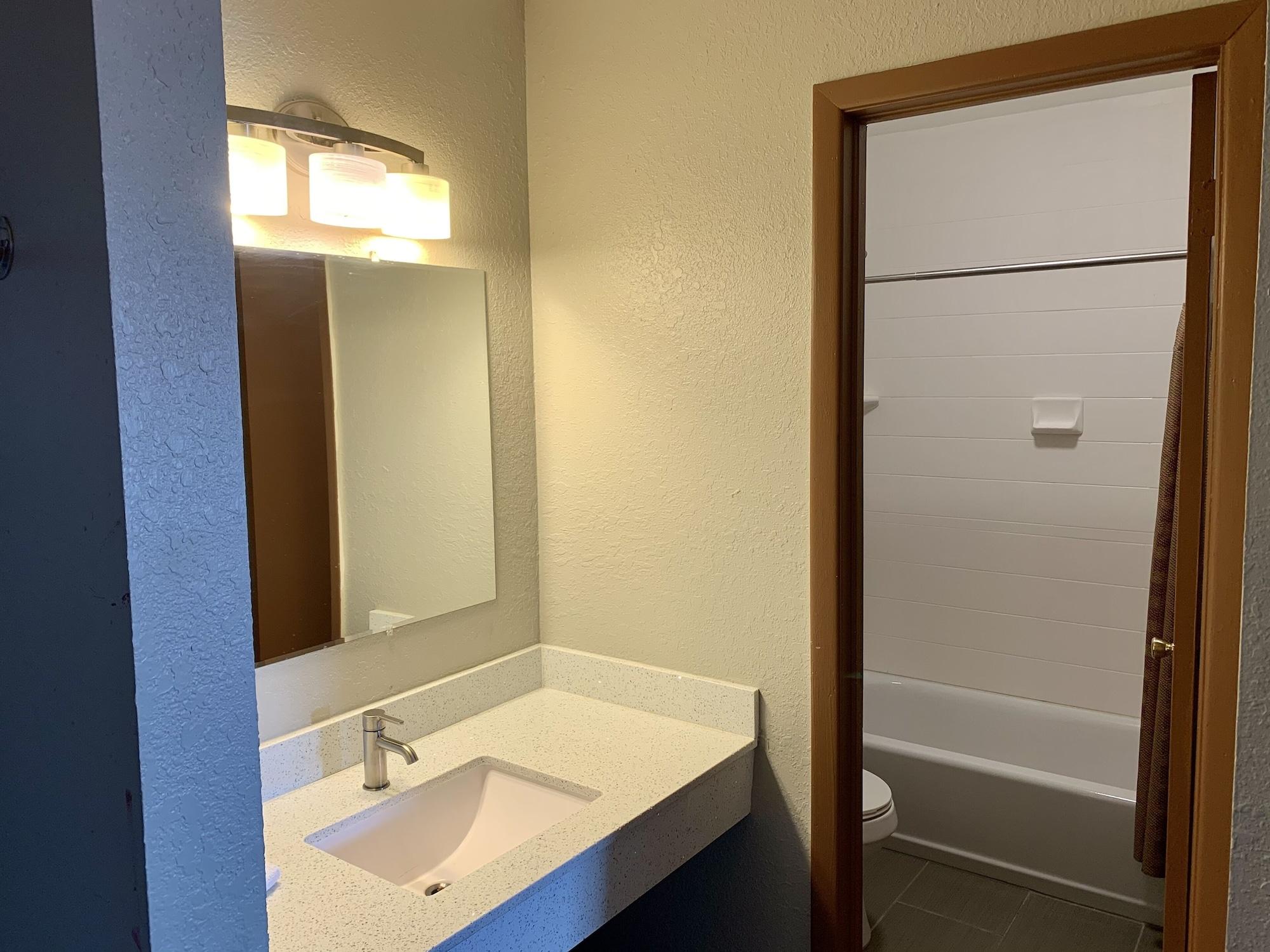 Cotton Valley Motel 10/12