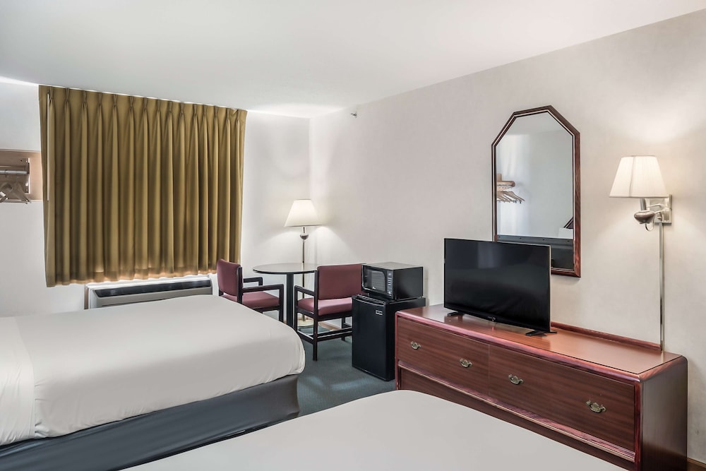 Americas Best Value Inn Wenona 17/32